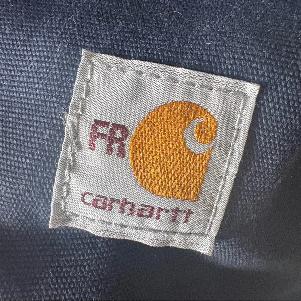 Carhartt pit 27”